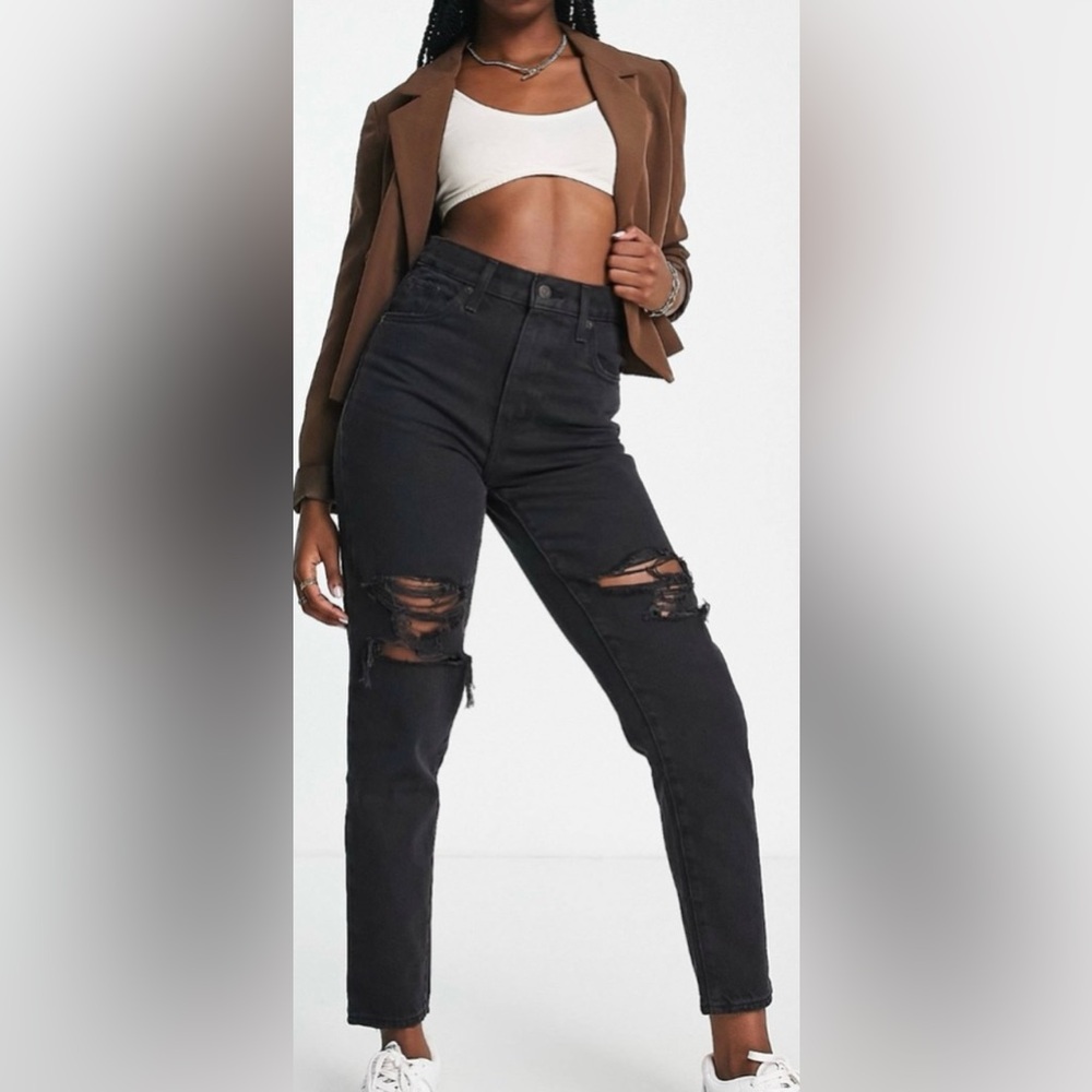 Levis High Waisted Mom Jeans 27x29 Black New